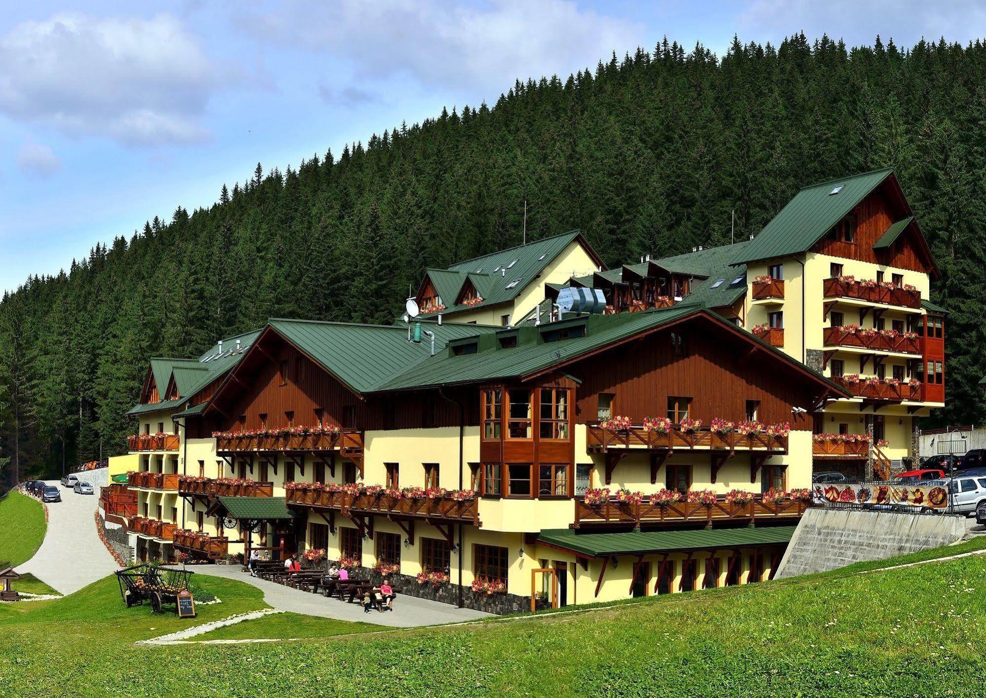 Ski & Wellness Residence Druzba Demanovska Dolina Exterior photo